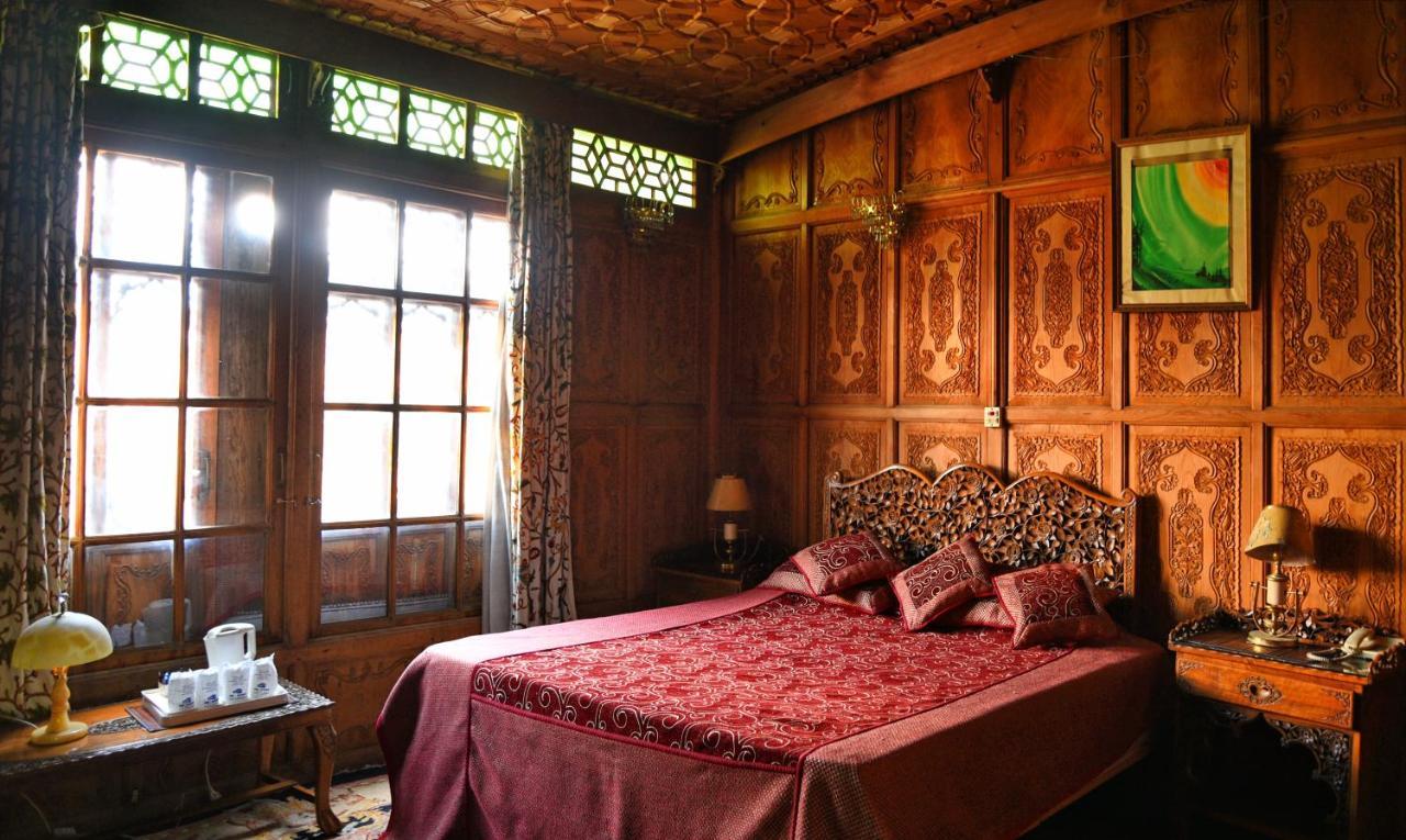 De Laila House Boat By Sterling Otel Srīnagar Dış mekan fotoğraf